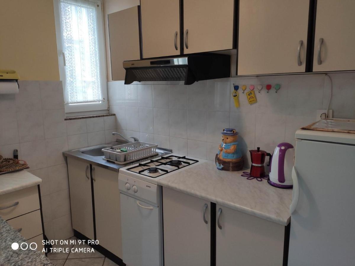 Apartments Davor Umag Eksteriør billede