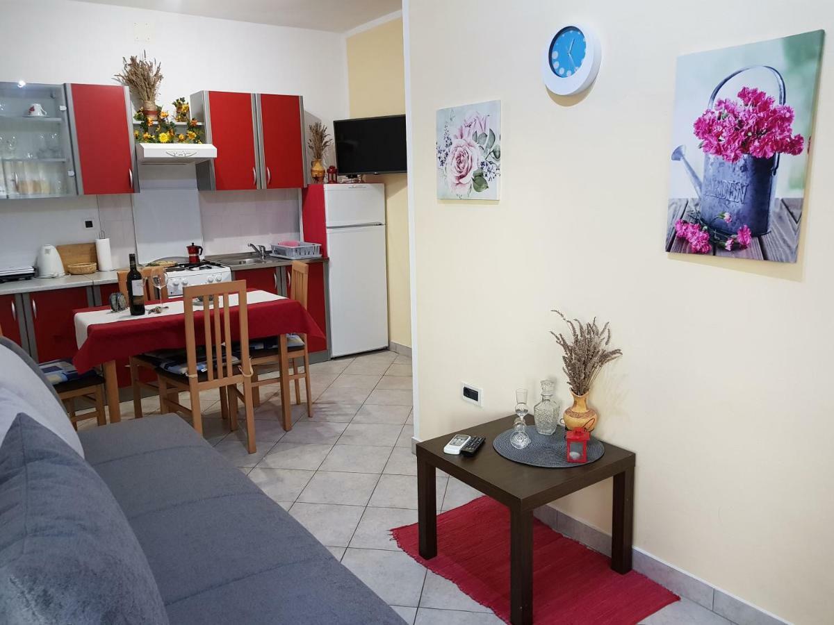 Apartments Davor Umag Eksteriør billede