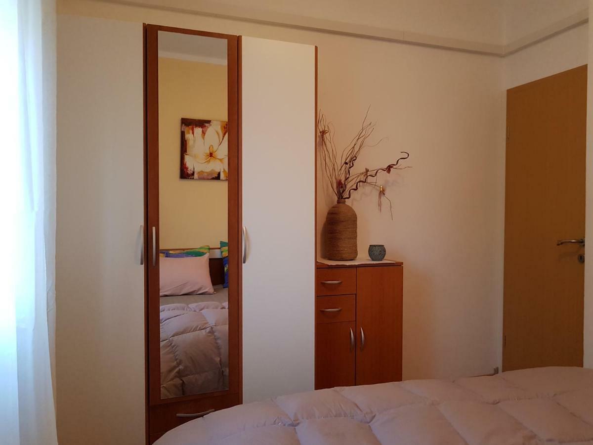Apartments Davor Umag Eksteriør billede