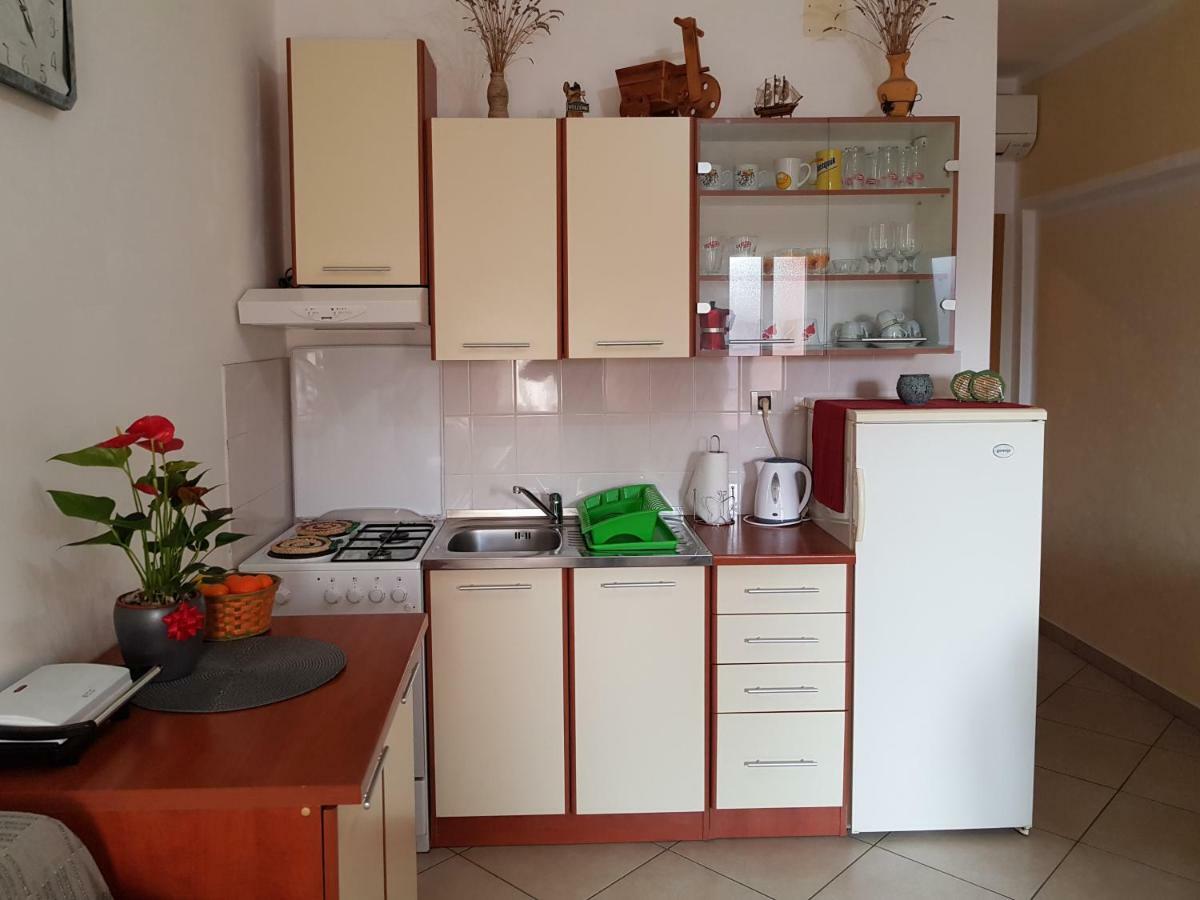 Apartments Davor Umag Eksteriør billede